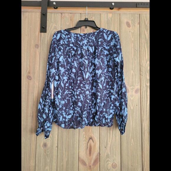 New floral sleeved blouse - Picture 3 of 3